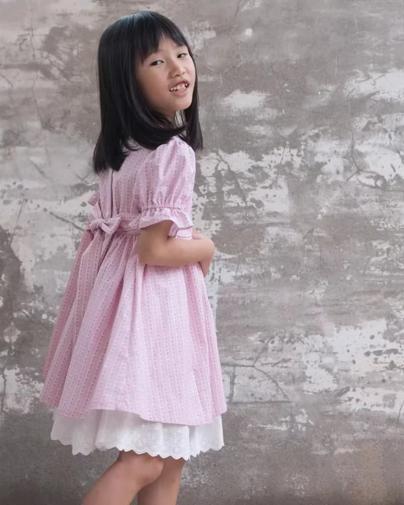 女童粉色歐洲鄉村風洋裝
