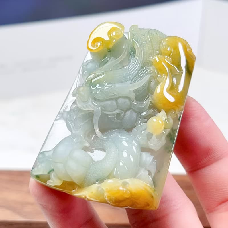 木拿冰三彩翡翠精雕霸王龍牌 | 天然緬甸玉翡翠A貨 | 送禮