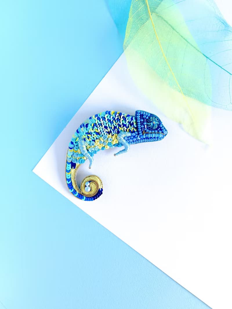 Beaded chameleon brooch handmade