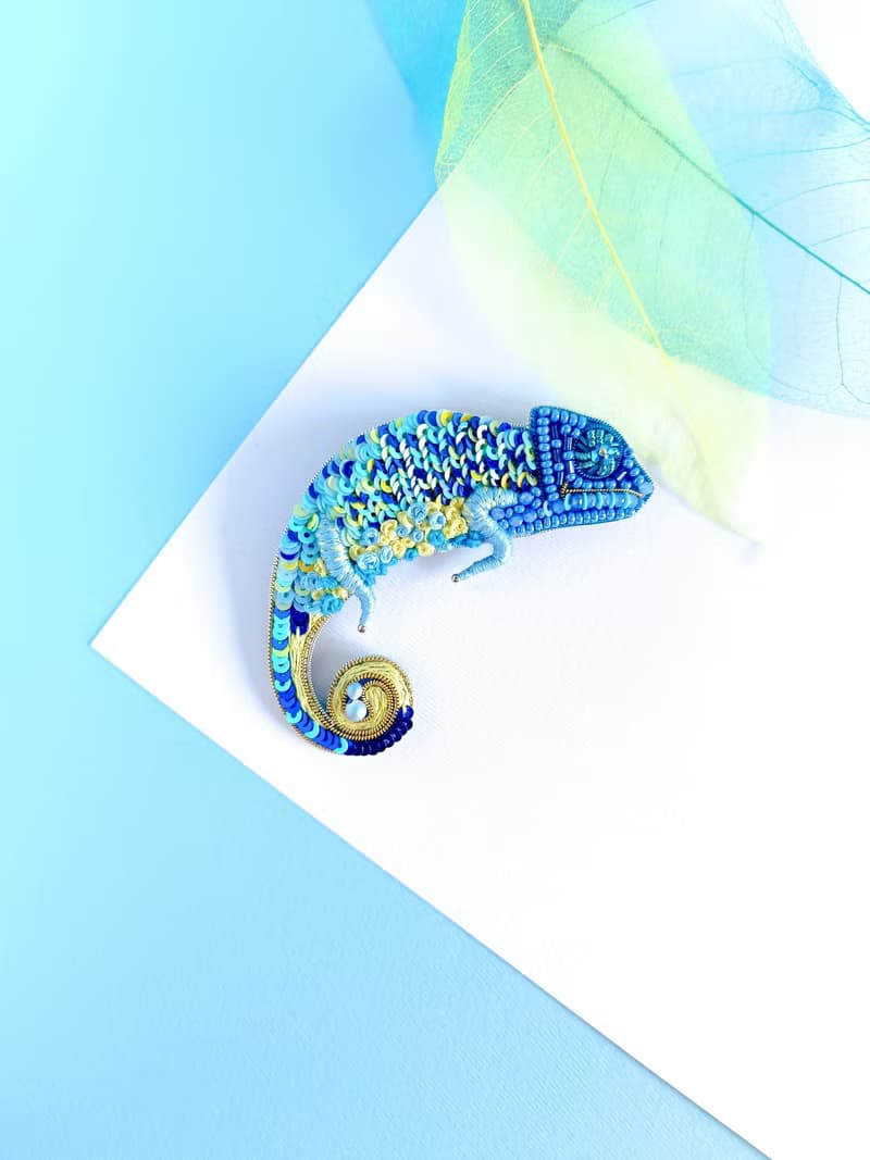 Beaded chameleon brooch handmade