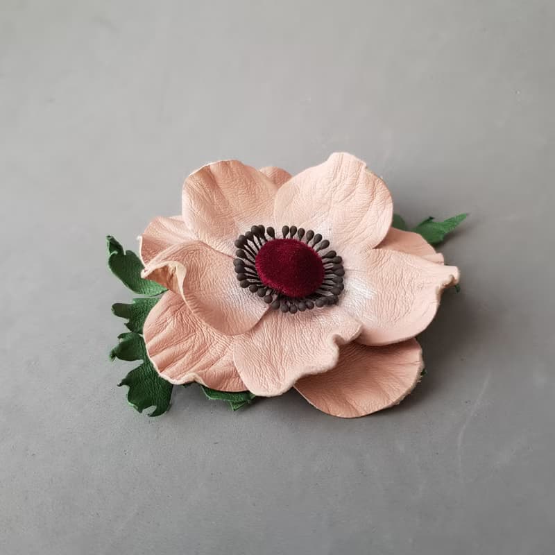皮革胸針 Leather brooch pink flower for her or for him, Leather jewelry
