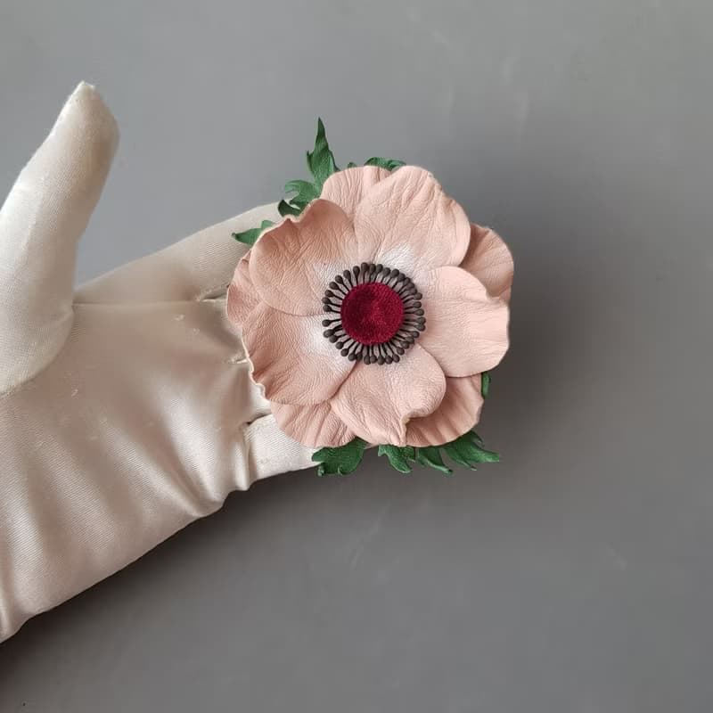 皮革胸針 Leather brooch pink flower for her or for him, Leather jewelry