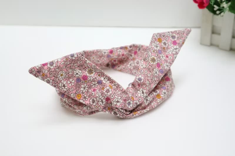 粉底小碎花軟管鋁線髮帶 hairband   *SK*