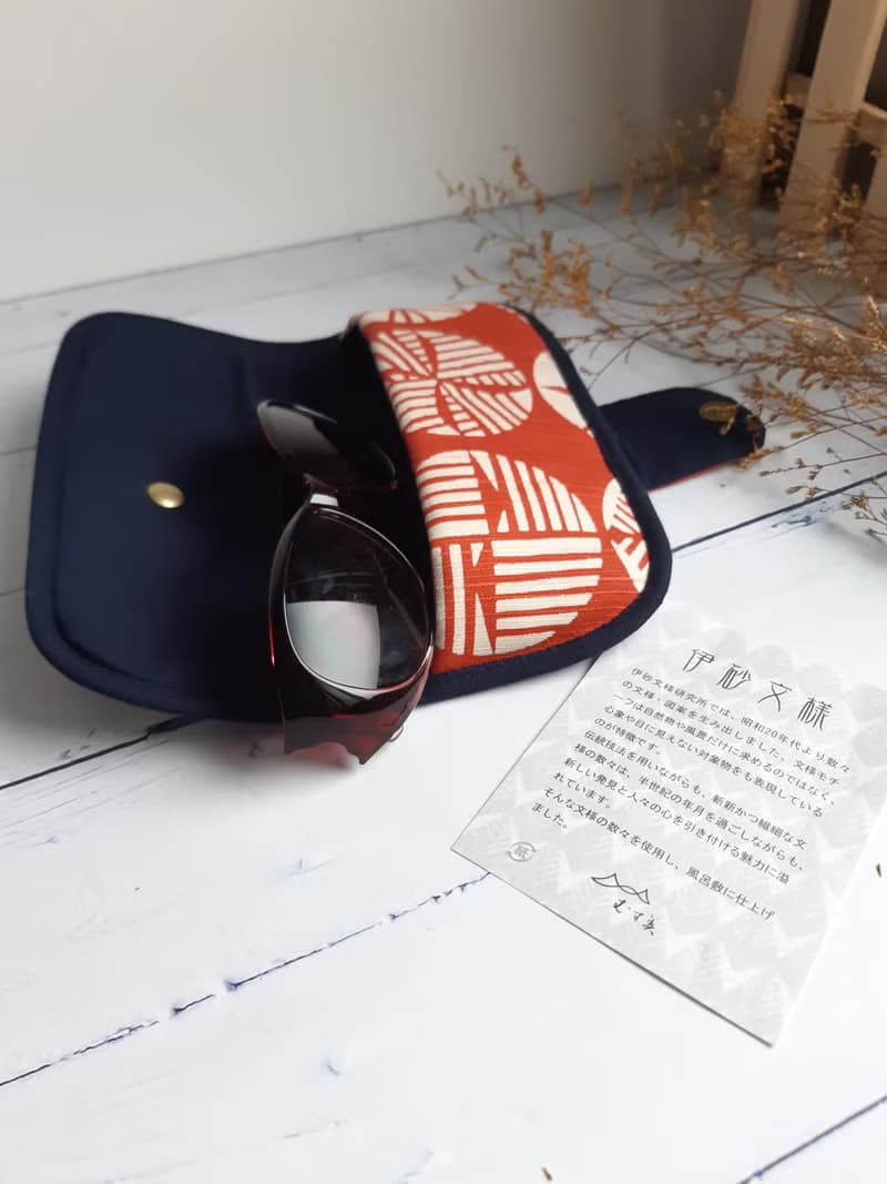 依砂文樣-松果眼鏡盒 母親節 聖誕 交換 生日禮物