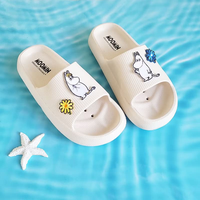 【Pinkoi x Moomin】姆明與歌妮 飾釦厚底Q彈拖鞋 米白 台灣製