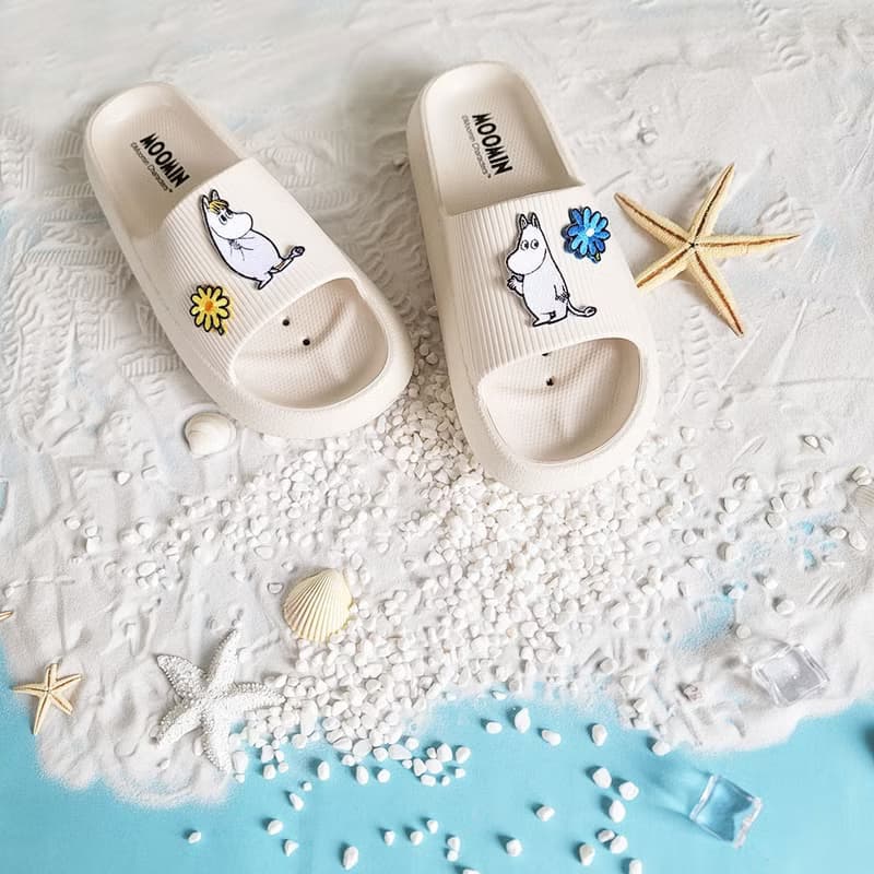 【Pinkoi x Moomin】姆明與歌妮 飾釦厚底Q彈拖鞋 米白 台灣製
