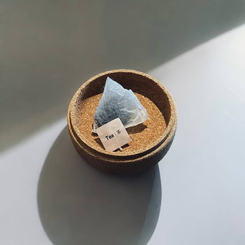 【 盒裝書墨茶包 】8包獨立包裝三角茶包 臺灣烏龍茶/紅茶/綠茶