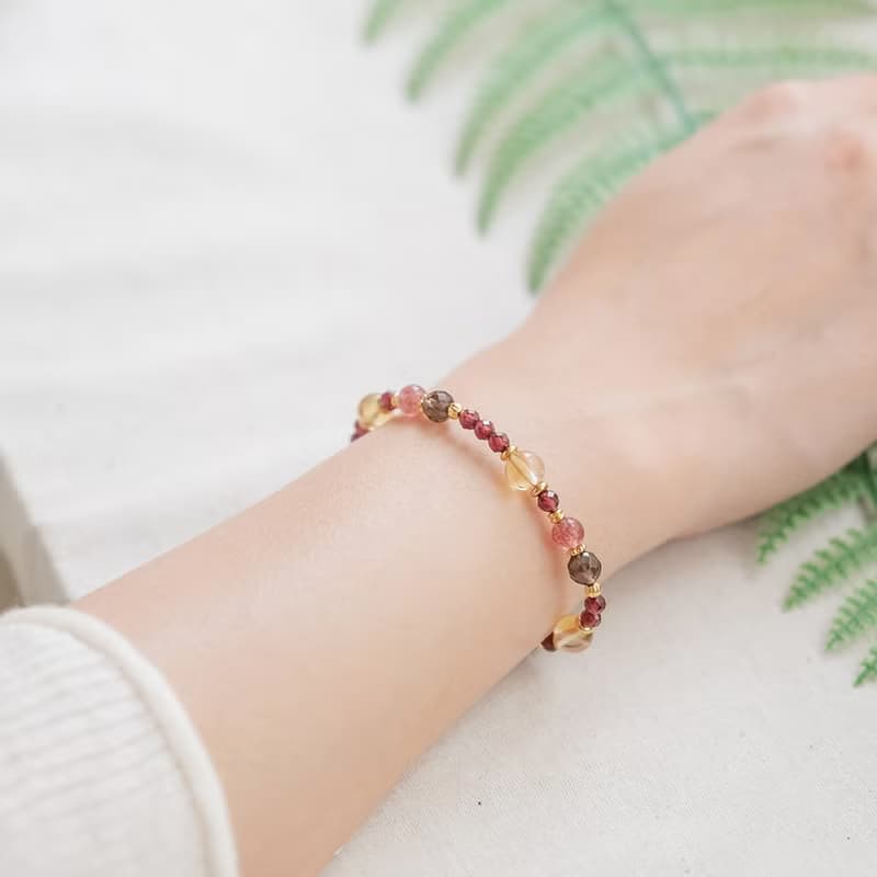 草莓晶-茶晶-黃水晶│黃銅 彈性線 手鍊