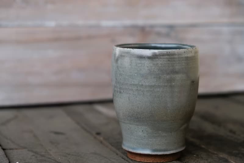 一冬人 古樸墨綠 - 生活食器  茶杯  陶器