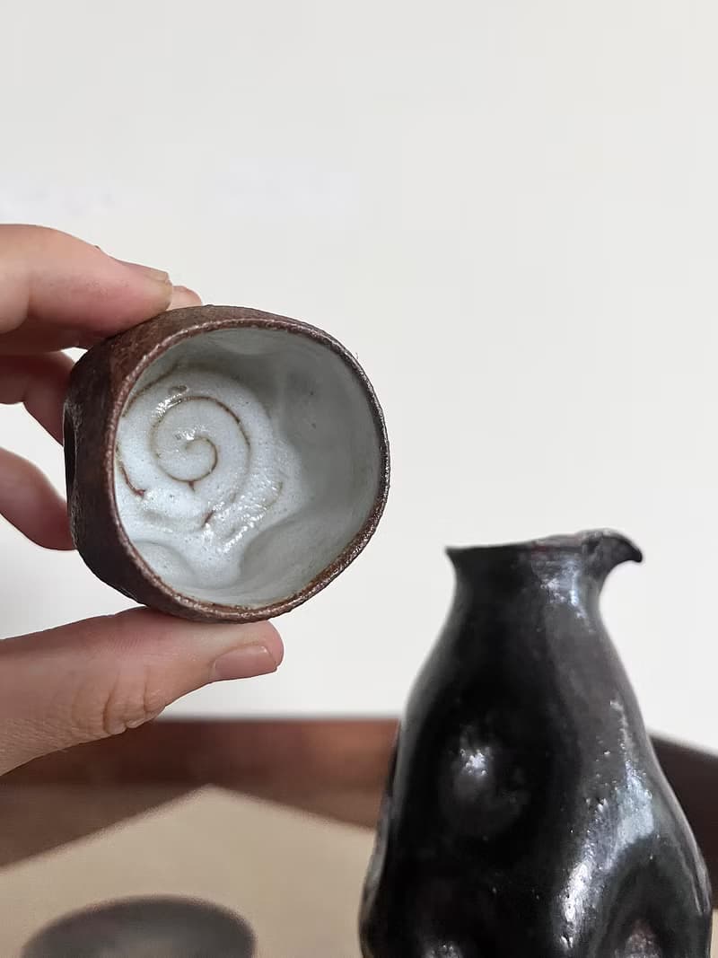 凹凸 德利酒器組 清酒壺與酒杯兩入 | 陶器皿