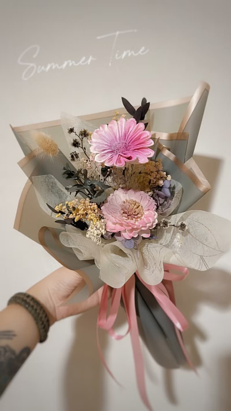 獨一無二精緻太陽花向日葵畢業花束 擴香花乾燥花永生花 粉色紫色