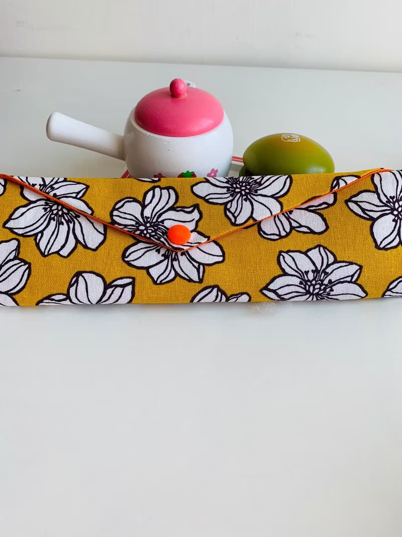 文青風環保筷袋  風情萬種 黃  手作餐具袋.交換禮物.