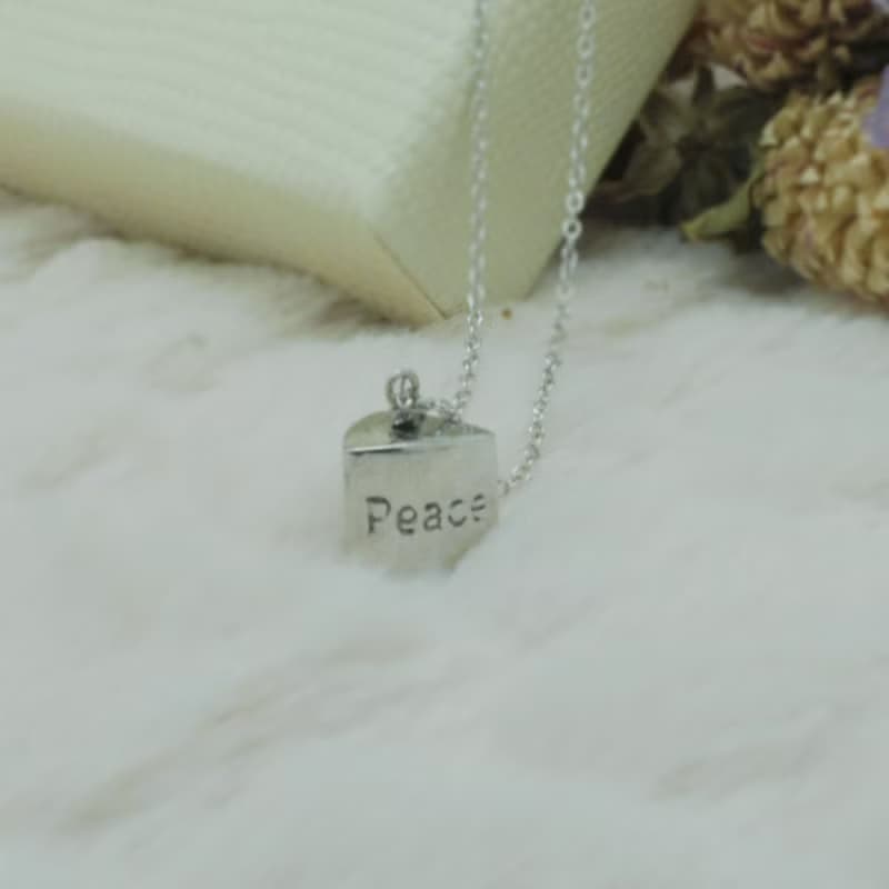 純銀項鍊 Peace Paz 平安 和平鴿 字母款信仰項鍊 極細鎖骨鍊