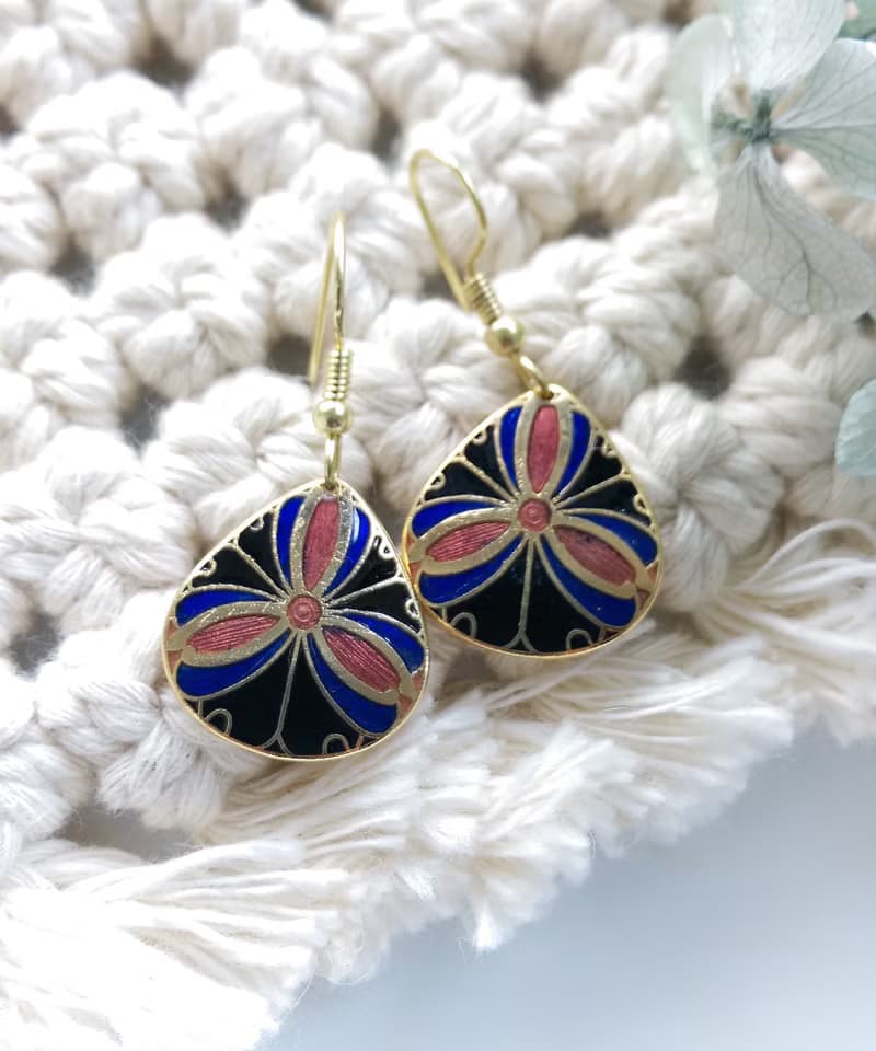 Vintage Jewelry  西洋古董飾品 景泰藍 黑底放射 耳勾 針式耳環