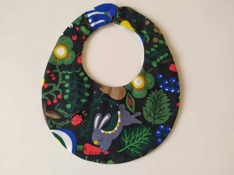 【11/14後出貨】兔子與紅蘿蔔 後扣圍兜 彌月禮物 圍兜 嬰兒圍兜