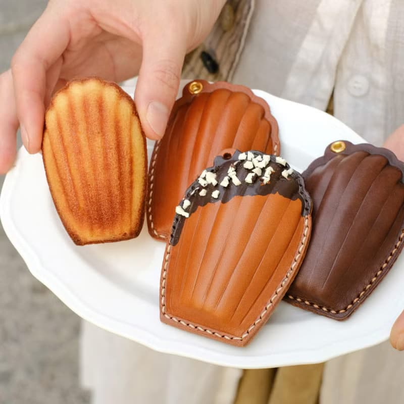 瑪德琳手作真皮 大樓磁扣套 門禁感應卡套 包包掛飾鑰匙扣掛件