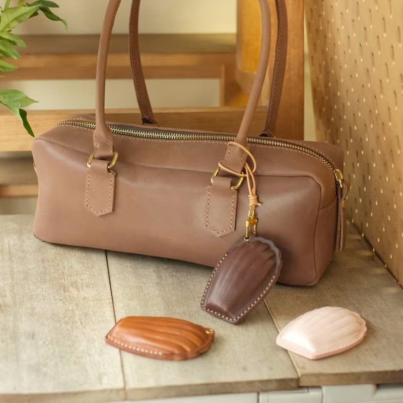 瑪德琳手作真皮 大樓磁扣套 門禁感應卡套 包包掛飾鑰匙扣掛件