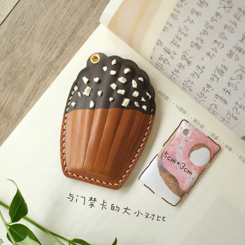 瑪德琳手作真皮 大樓磁扣套 門禁感應卡套 包包掛飾鑰匙扣掛件