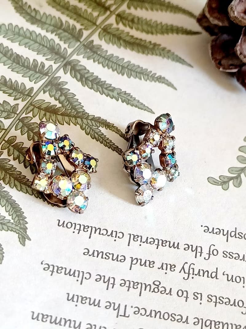 vintage jewelry  古董小巧極光萊茵 夾式耳環