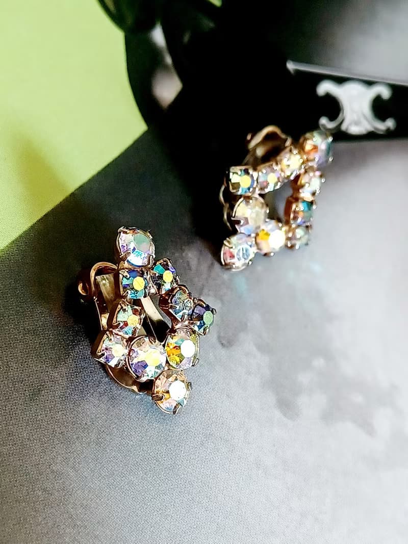 vintage jewelry  古董小巧極光萊茵 夾式耳環