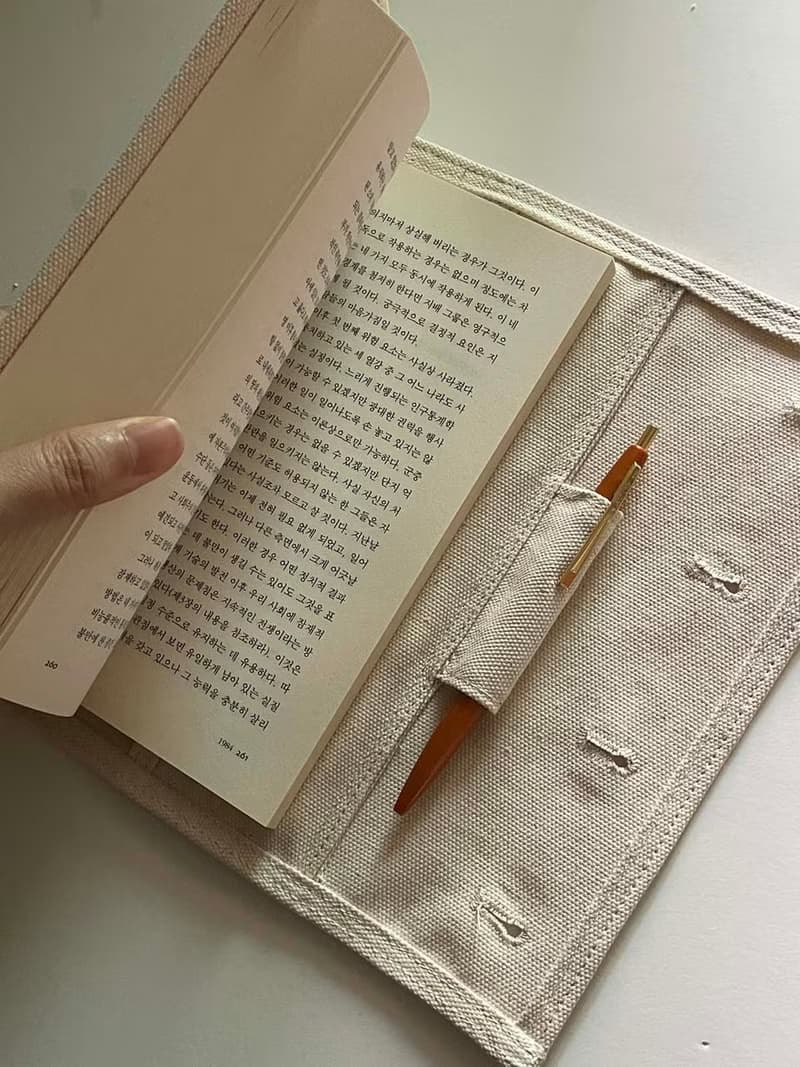 book shirt (cover type)