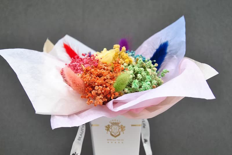 甜筒乾燥花束-六色彩虹 LGBT 附卡片 生日禮物