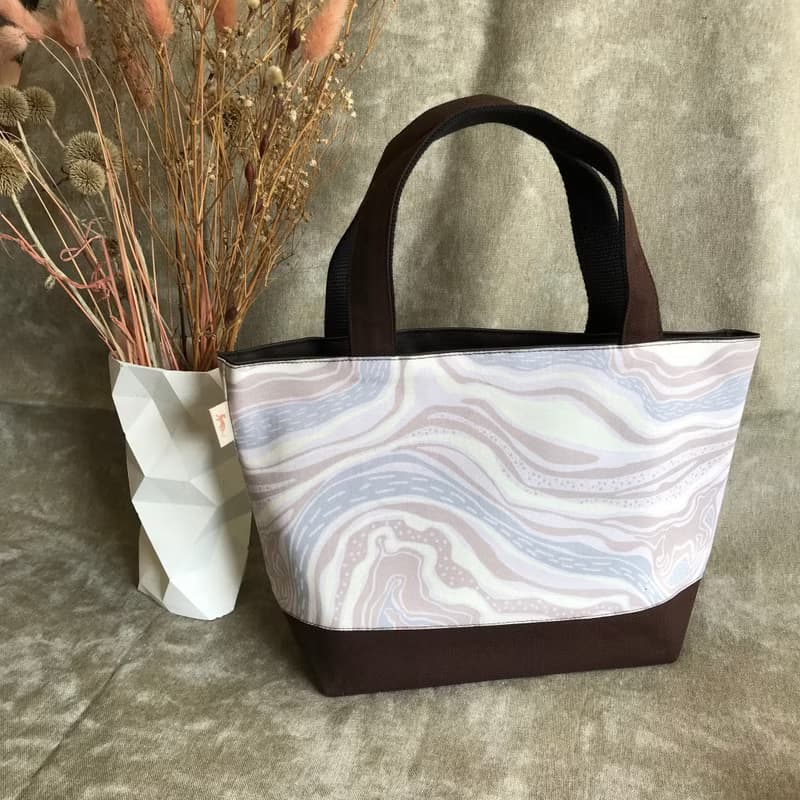 【內防水故事印花提袋 】/ 自印布故事印花系列/餐袋