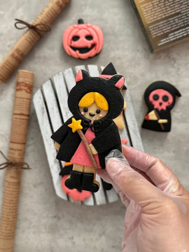 萬聖節餅乾 。貓魔女4片裝套組。S-cookie原創