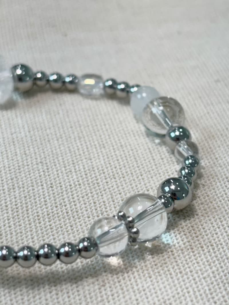 Ghost White Gemstone Bracelet 052