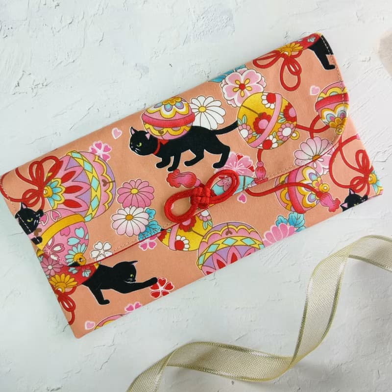 免費繡名字。鈴鐺黑貓。布紅包袋 / 口罩收納袋