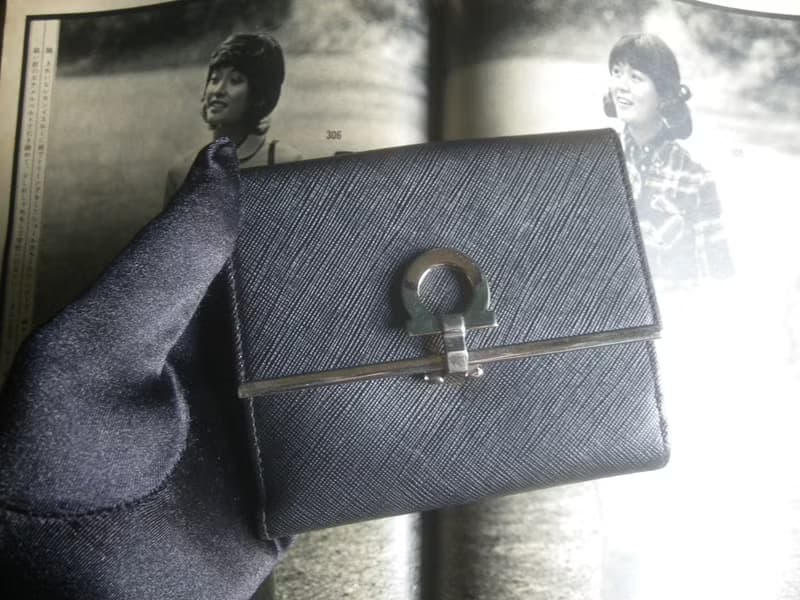 【老時光 OLD-TIME】早期二手包義大利Salvatore Ferragamo短皮夾