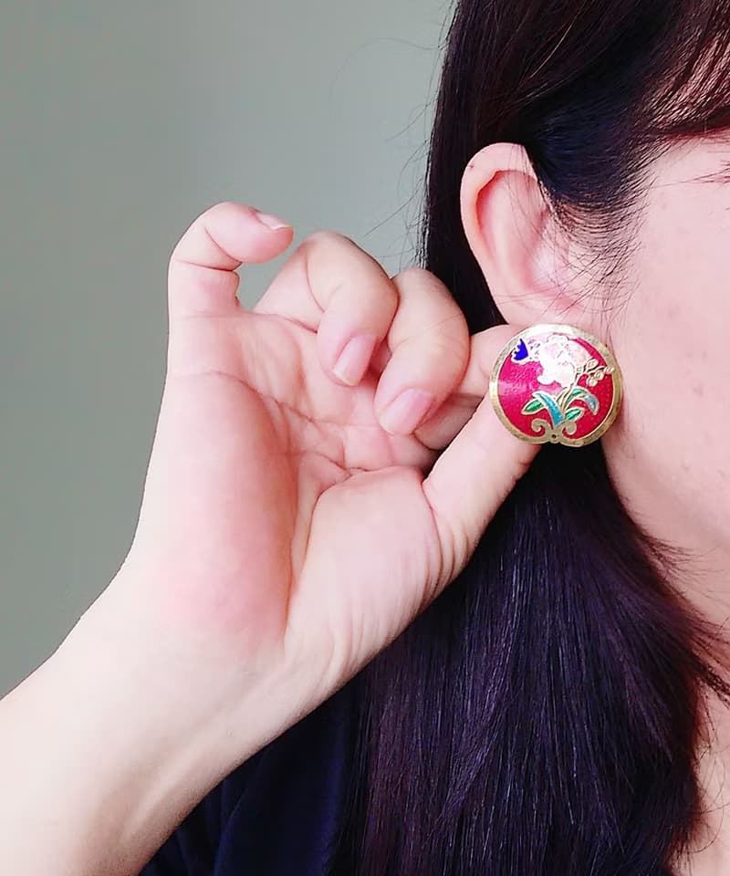 Vintage Jewelry 西洋古董飾品 景泰藍 紅底蝶花  針式耳環