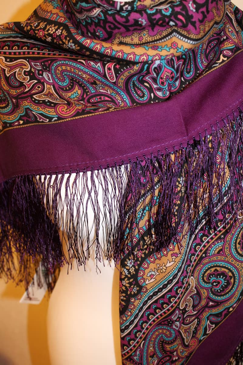 Original Pavlovo Posad Russian Shawl 100% Wool Woolen Scarf 110x110 cm 1625-15