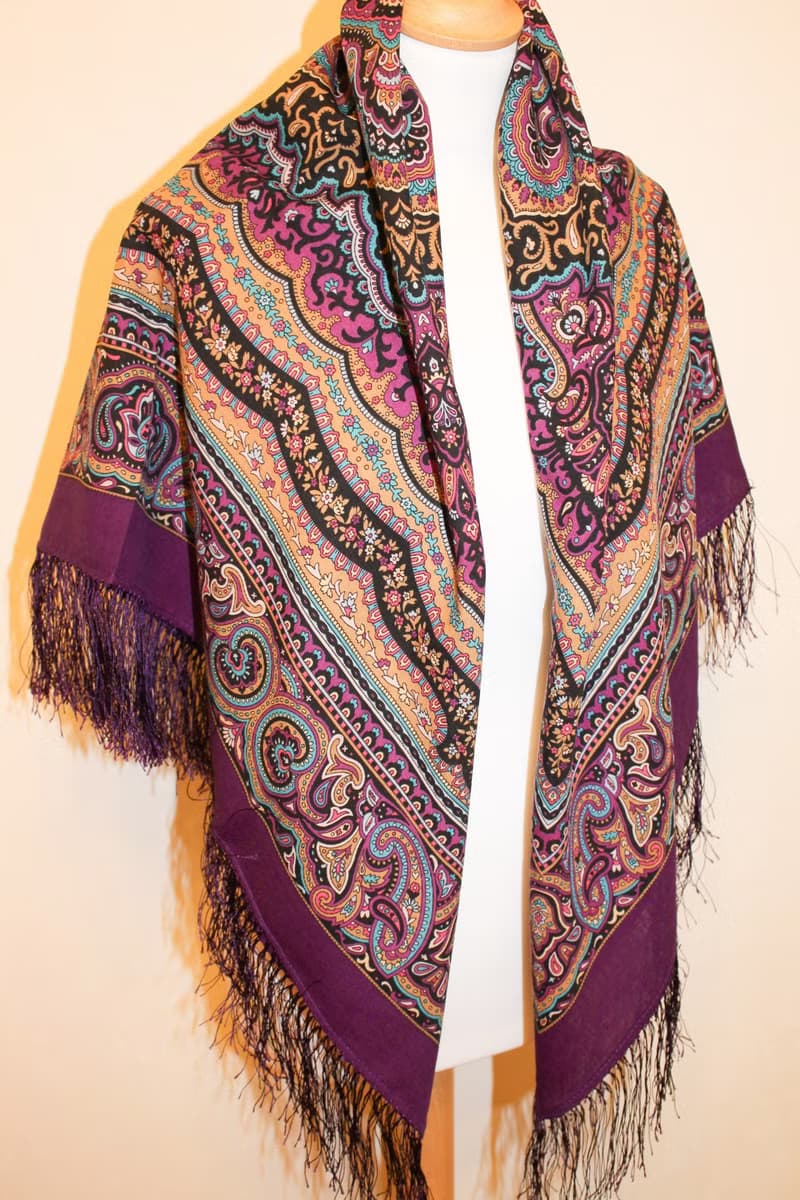 Original Pavlovo Posad Russian Shawl 100% Wool Woolen Scarf 110x110 cm 1625-15