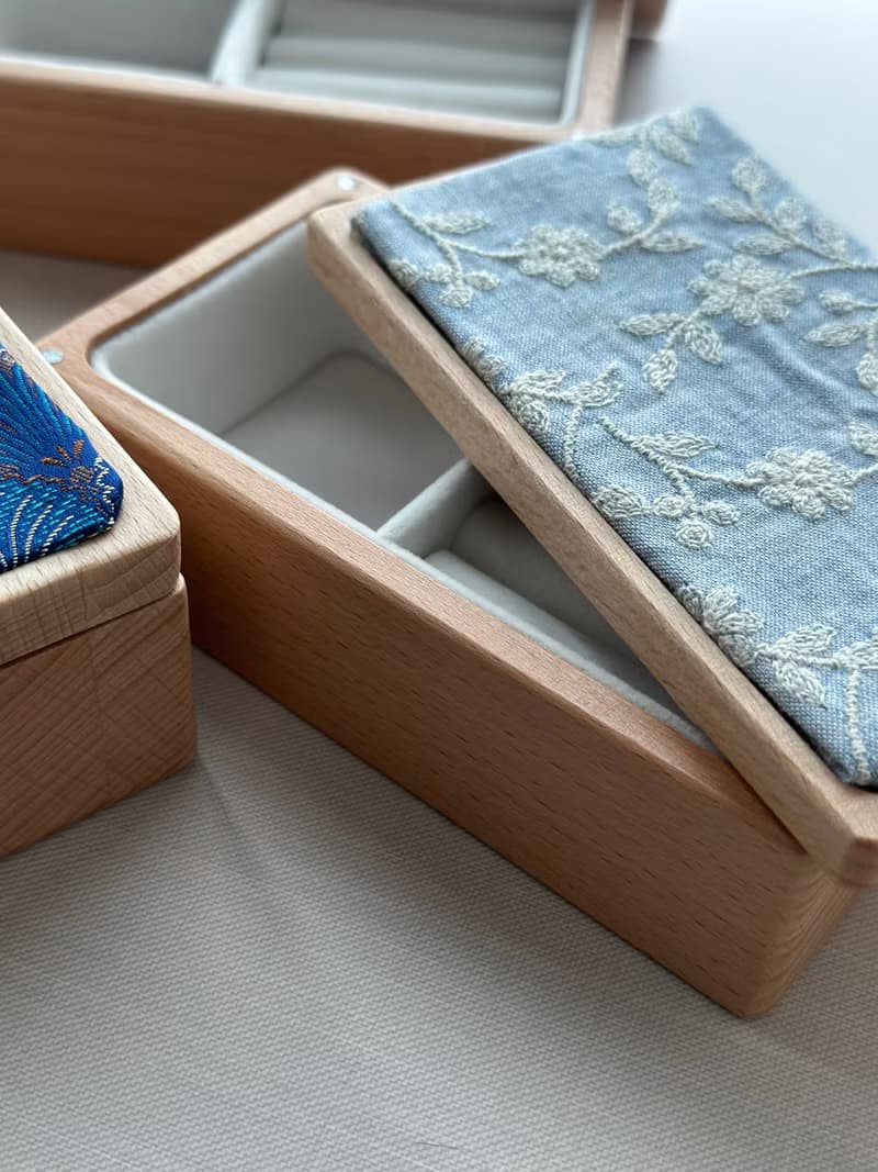 韓國刺繡實木首飾盒