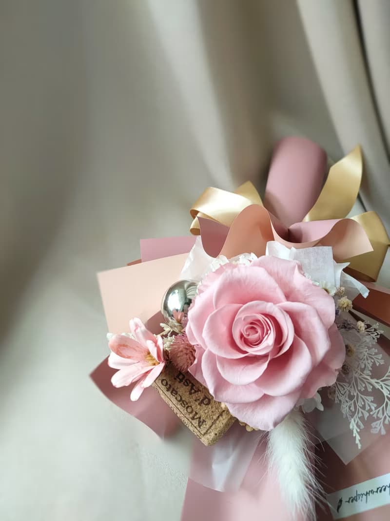 Sheer Whisper絮語藏花花束系列_日本進口軟木塞單朵永生玫瑰花束