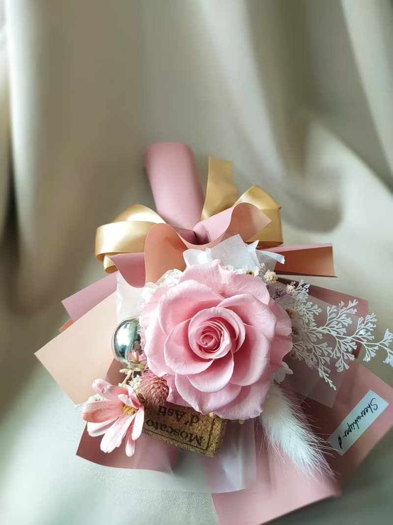 Sheer Whisper絮語藏花花束系列_日本進口軟木塞單朵永生玫瑰花束