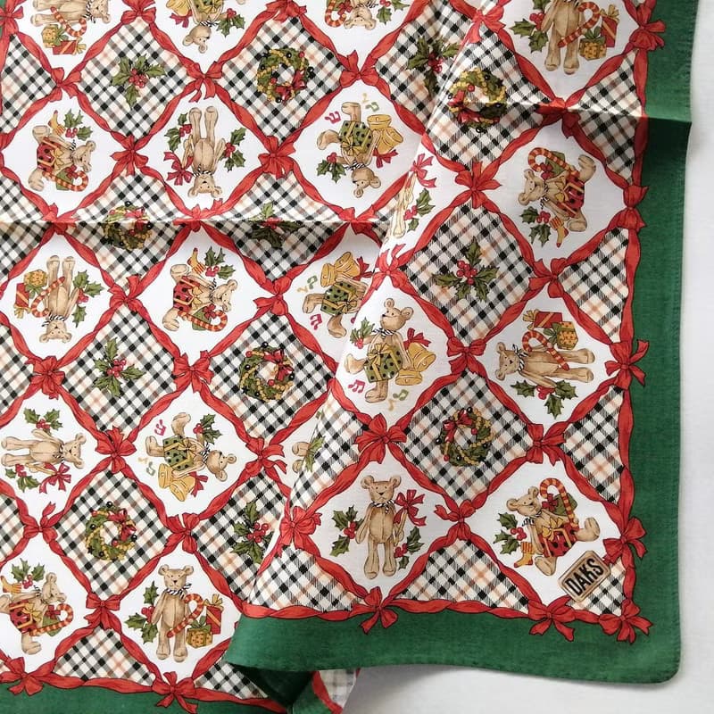 DAKS Vintage Handkerchief Brown Bears 20 x 19.5 inches
