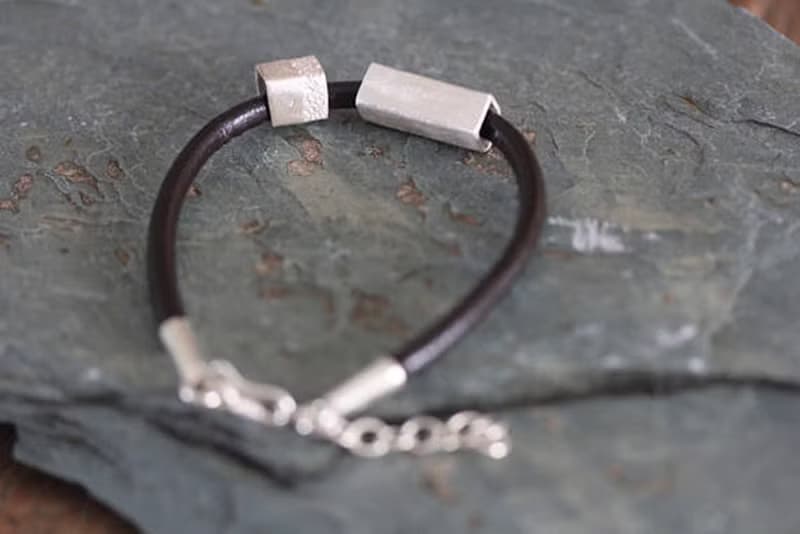 Leather bracelet silver square-profile tube beads (B0067B)