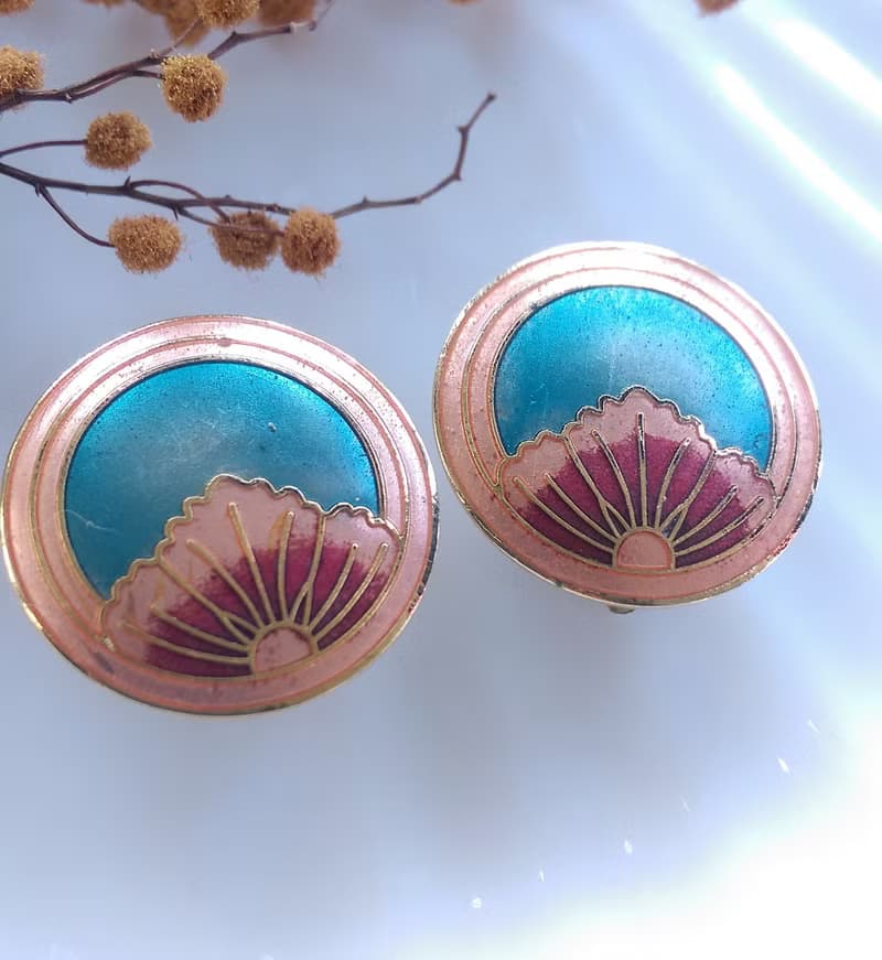 【西洋古董飾品 】景泰藍 花瓣 放射日出意象 夾式耳環