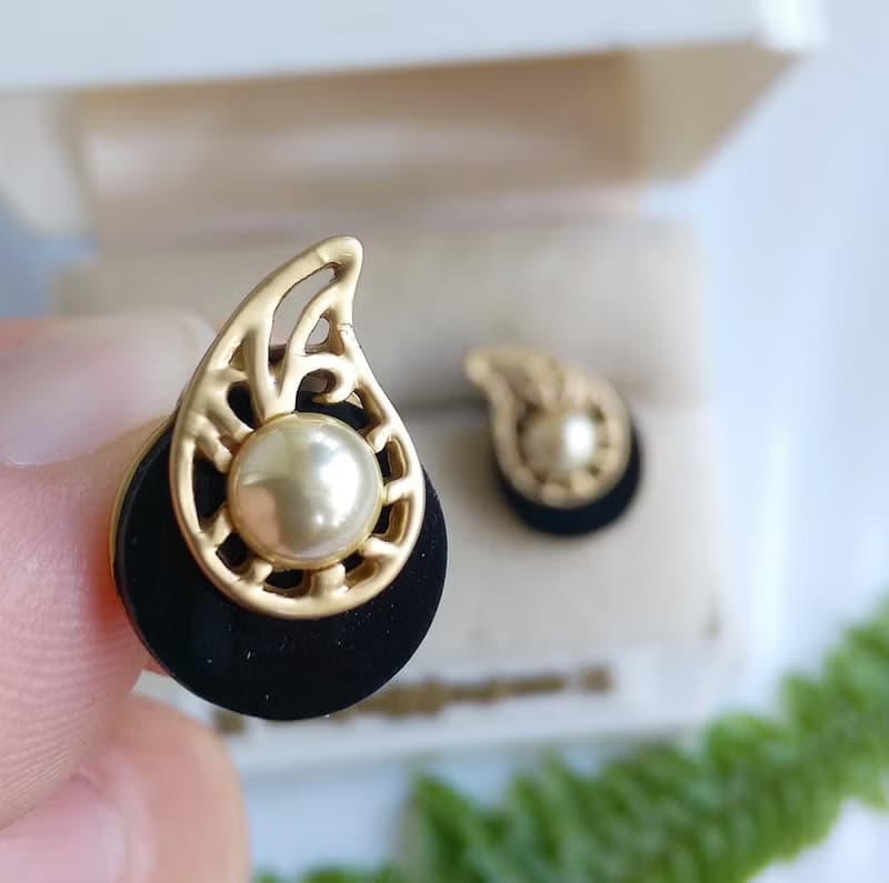 Vintage Jewelry 西洋古董飾品 小巧 金色調 對稱 雅致 針式耳環