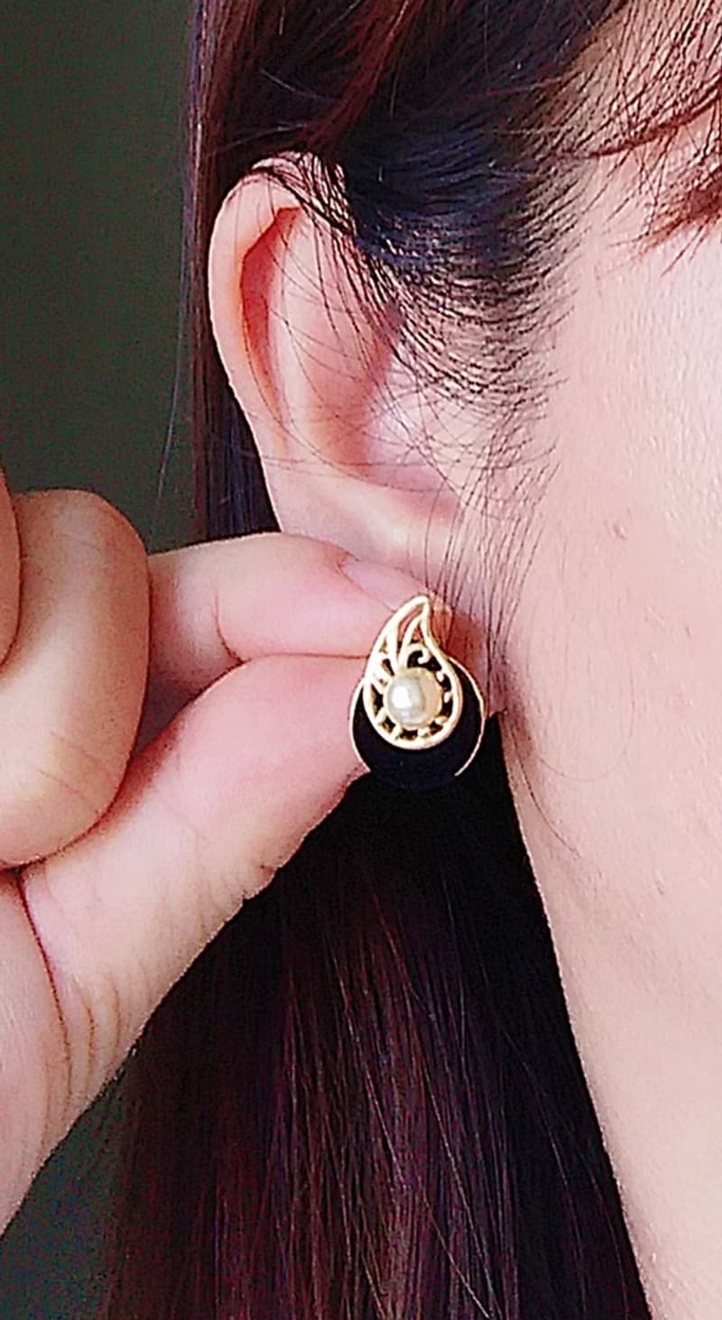 Vintage Jewelry 西洋古董飾品 小巧 金色調 對稱 雅致 針式耳環