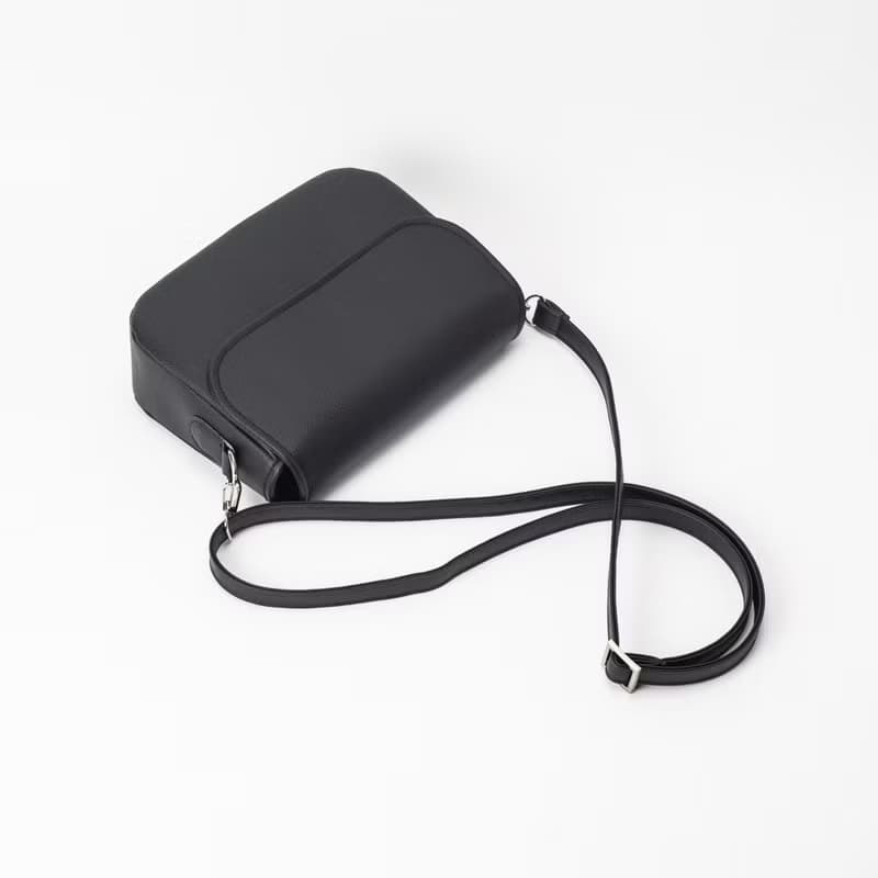 圓圓角側背包  Black / 百搭黑