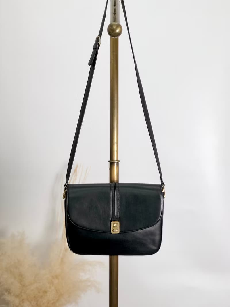 【 日本直送　名牌中古包 】CELINE セリーヌ ショルダーバッグ ブラック ブラゾン レザー フラップ vintage ヴィンテージ オールド txzb37