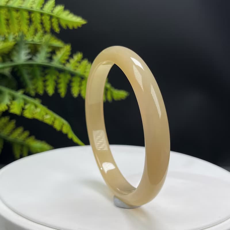 精品 金色瑪瑙手镯 63MM 冰潤起光玉髓手環 金條子 祥瑞財富貴氣