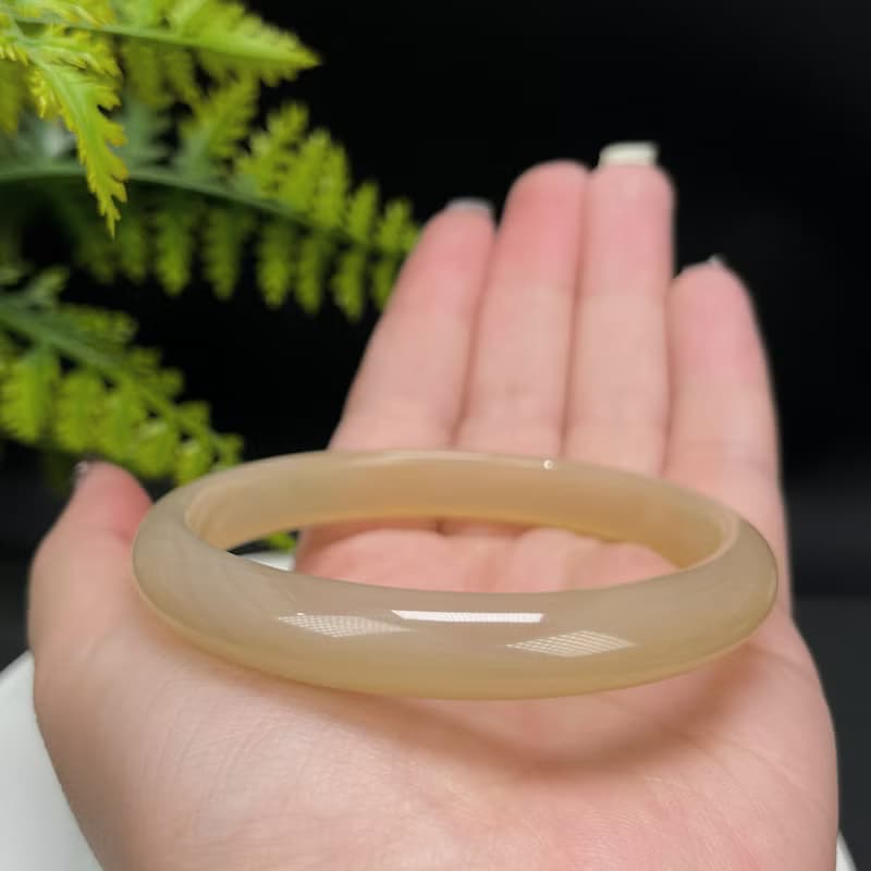 精品 金色瑪瑙手镯 63MM 冰潤起光玉髓手環 金條子 祥瑞財富貴氣