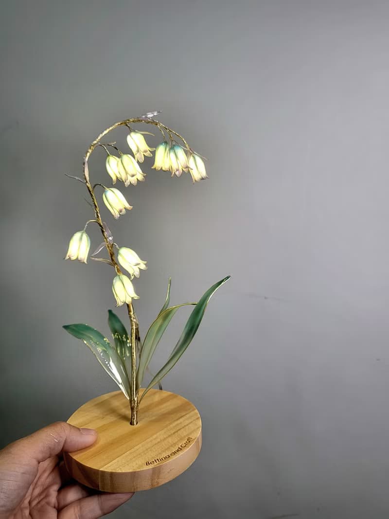 藍鈴花【閒逛花間系列 • 沾浸藝術花燈】。小夜燈。生日禮物