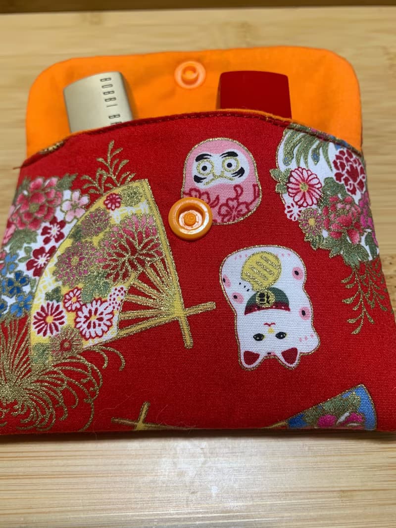 文青風開運印章加厚袋-戀戀招財貓 熱情紅 禮物 加厚收納 口紅袋