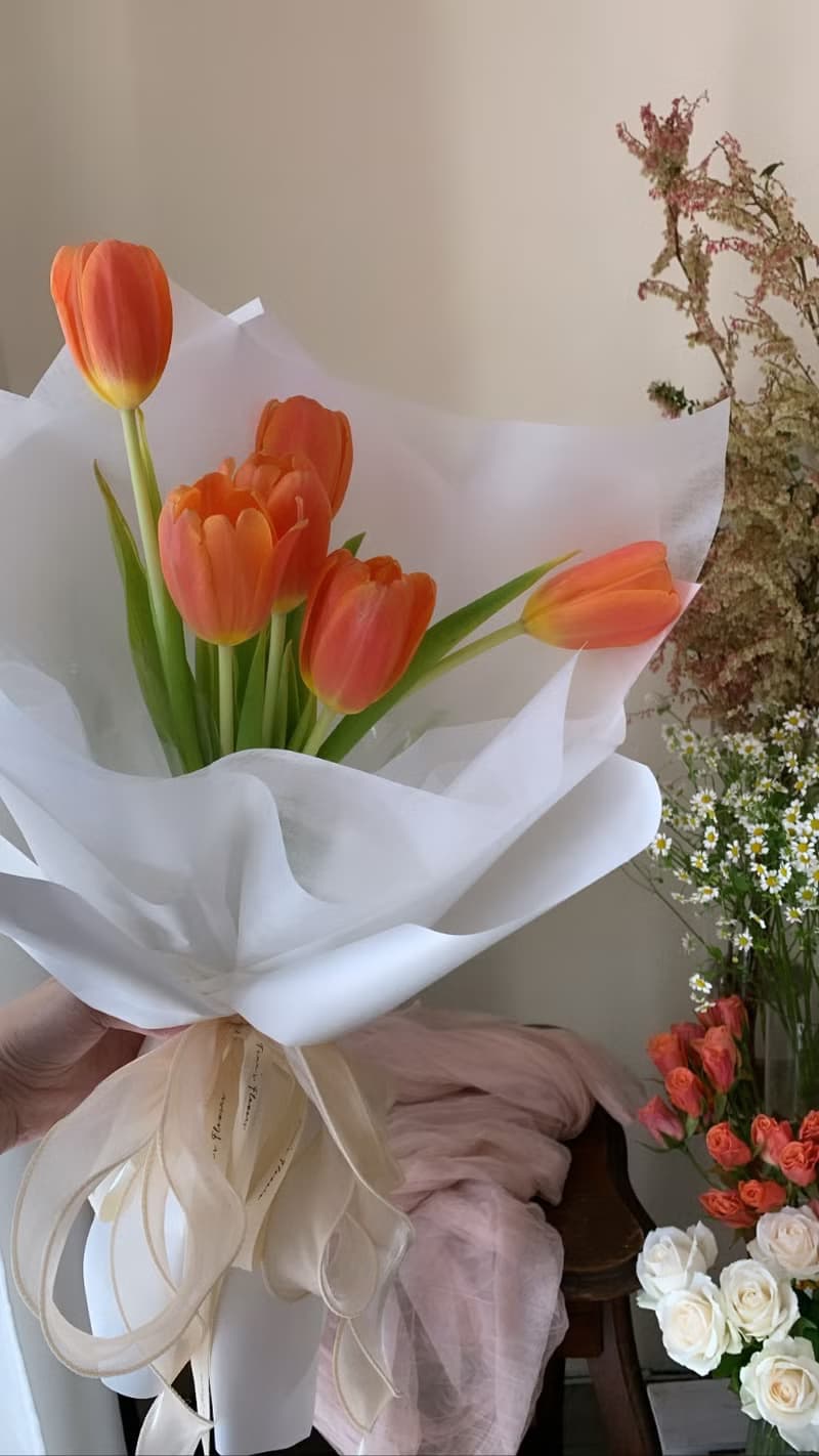 鮮花 橘色鬱金香花束