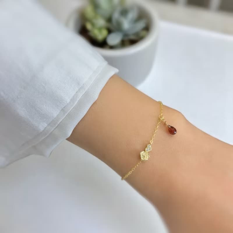 925純銀鍍18K金/沙崙的玫瑰花 女生女友情人節禮物禮盒手鍊B43